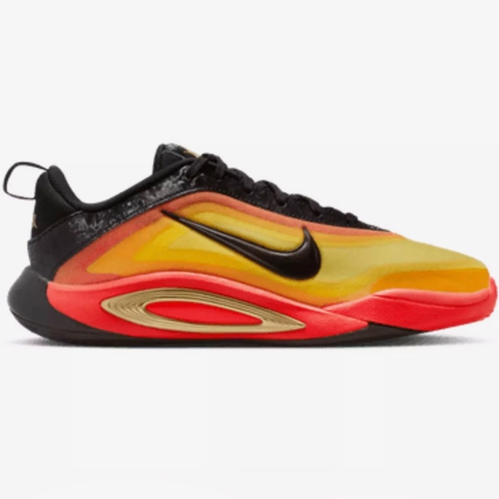 NWB Nike A’One Basketball Shoe M5.5/W7.0